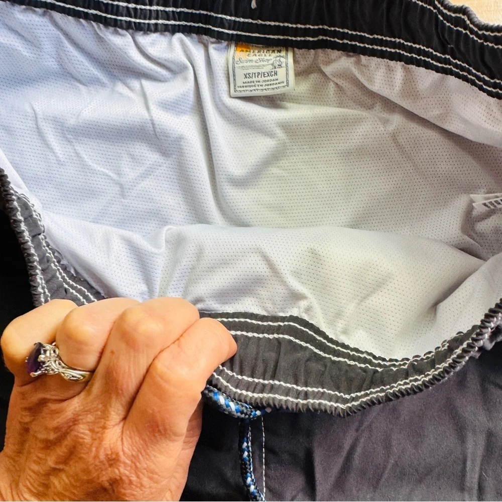 American Eagle men's black swim trunks size xs